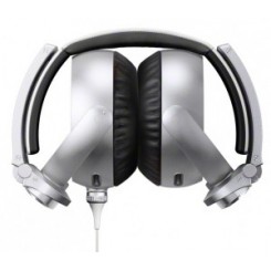 Sony MDR-XB910